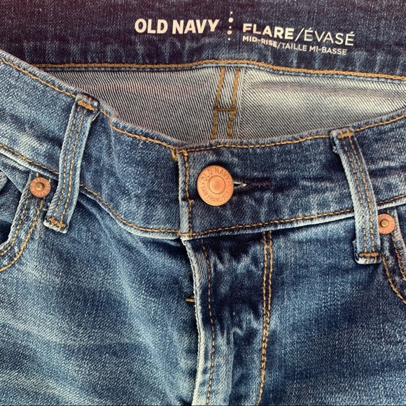 Old Navy Mid Wash Flare Jeans — Size 2R - Picture 3 of 6